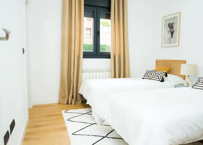 Luminoso Apartamento Nuez - Zonas Verdes, Wifi, Aparcamiento Gratuito
